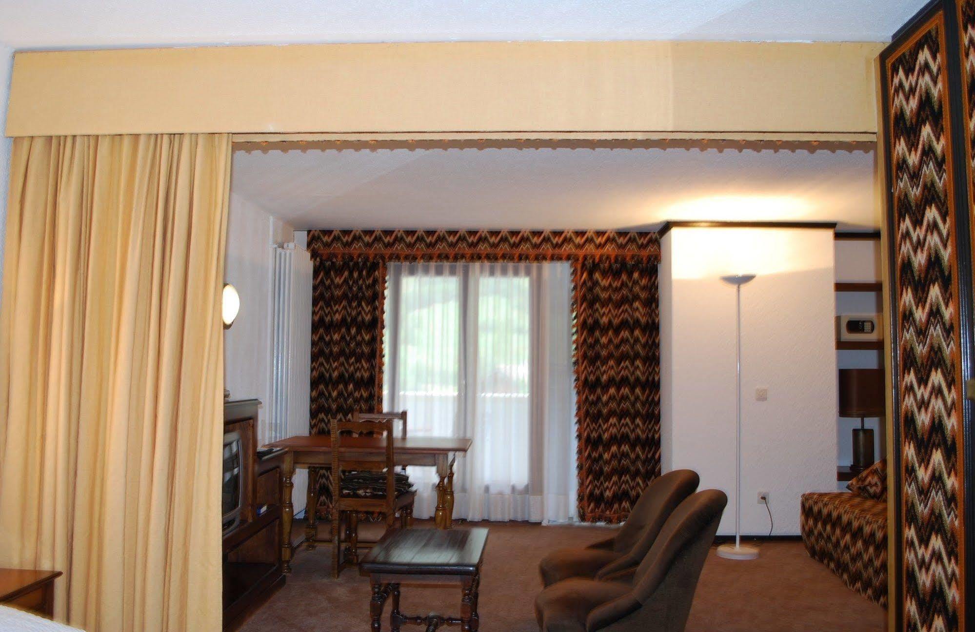 Hotel Astoria Leukerbad Exterior photo
